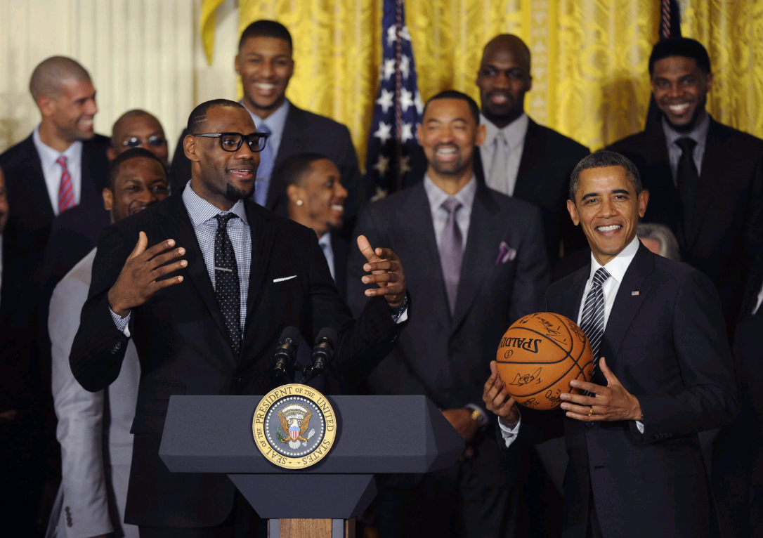 Barack Obama pritet të jetë pronar i ekipit të famshëm në NBA