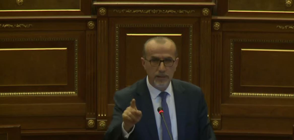 Haxhiu: Mos e votoni këtë buxhet se veç ia zgjatni jetën këtyre Nastradinave
