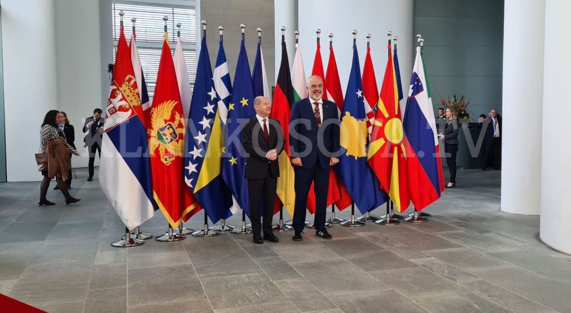 Edhe Rama mbërrin në Berlin (VIDEO)