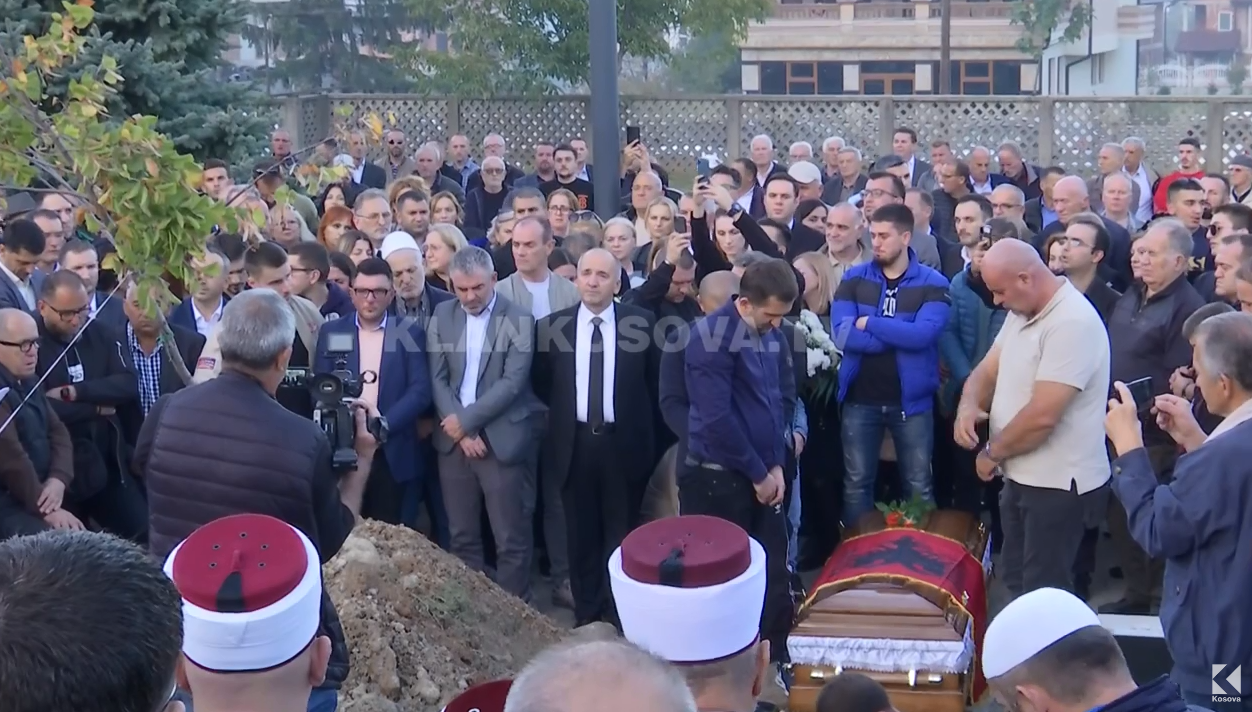 Varroset Ymer Muhaxheri, themelues i LDK-së në Pejë (VIDEO)