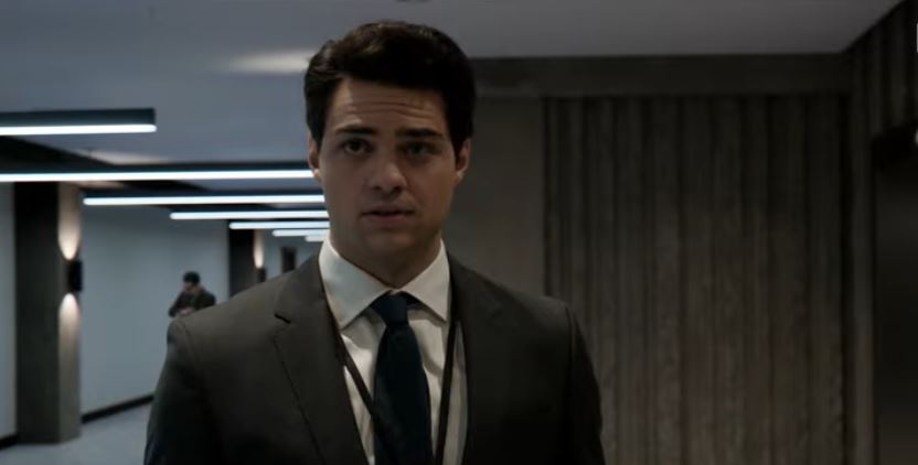 Noah Centineo është i punësuari më i ri i CIA-s në trailerin "The Recruit" (VIDEO)