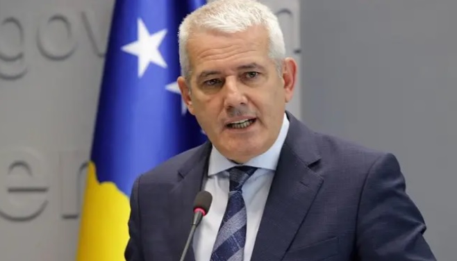 Arrestimi i dy të dyshuarve për sulmet në veri, Sveçla: Lufta kundër krimit s’ka alternativë