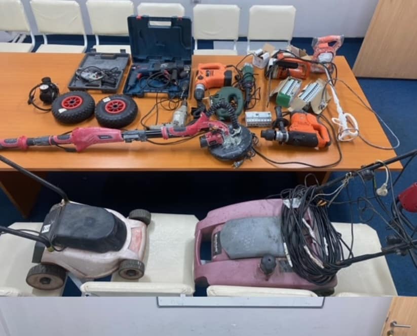 Vodhi pajisje pune, arrestohet 18-vjeçari në Obiliq
