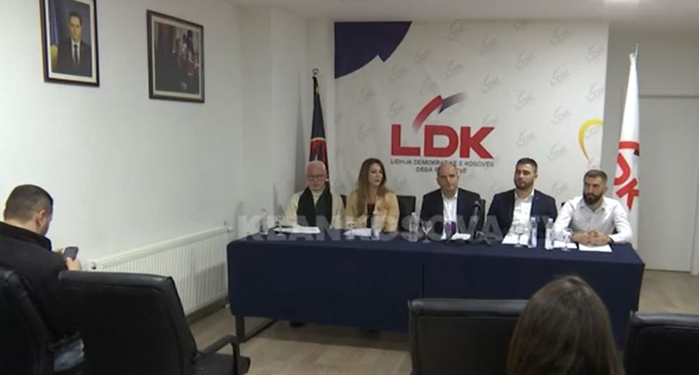 LDK-ja me plot kritika për Bulliqin (VIDEO)