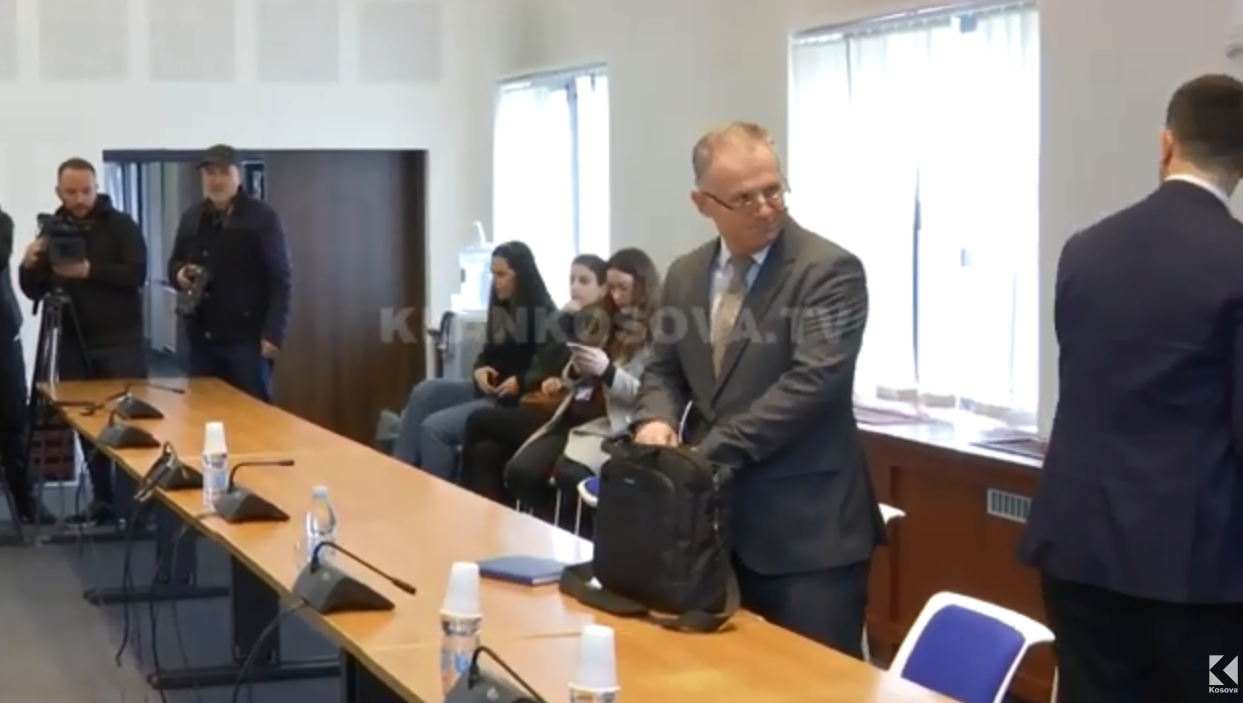 Aplikimi i Kosovës në BE, Bislimi merr rrugë drejt Brukselit (VIDEO)