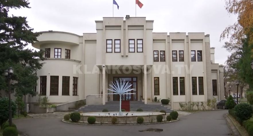 1 vit pas zgjedhjeve, Prizreni ende pa nënkryetar të komuniteteve (VIDEO)