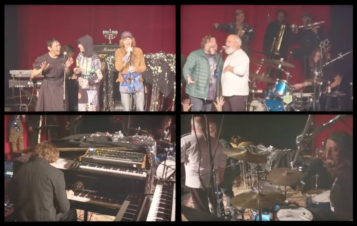 Grohl, Beck, Black e Karen O bëhen bahkë për këngën e Randy Newmanit (VIDEO)
