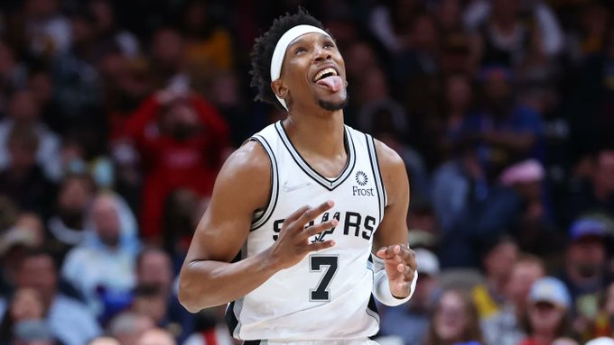 NBA: Spurs dhe Cavaliers dhurojnë përballje dramatike