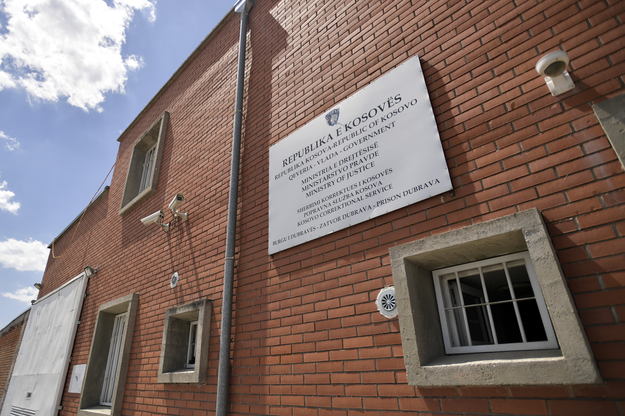 Arrestohet një serb i dyshuar për masakrën e Dubravës