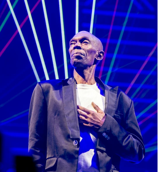 Vdes Maxi Jazz, vokalisti i bendit “Faithless”