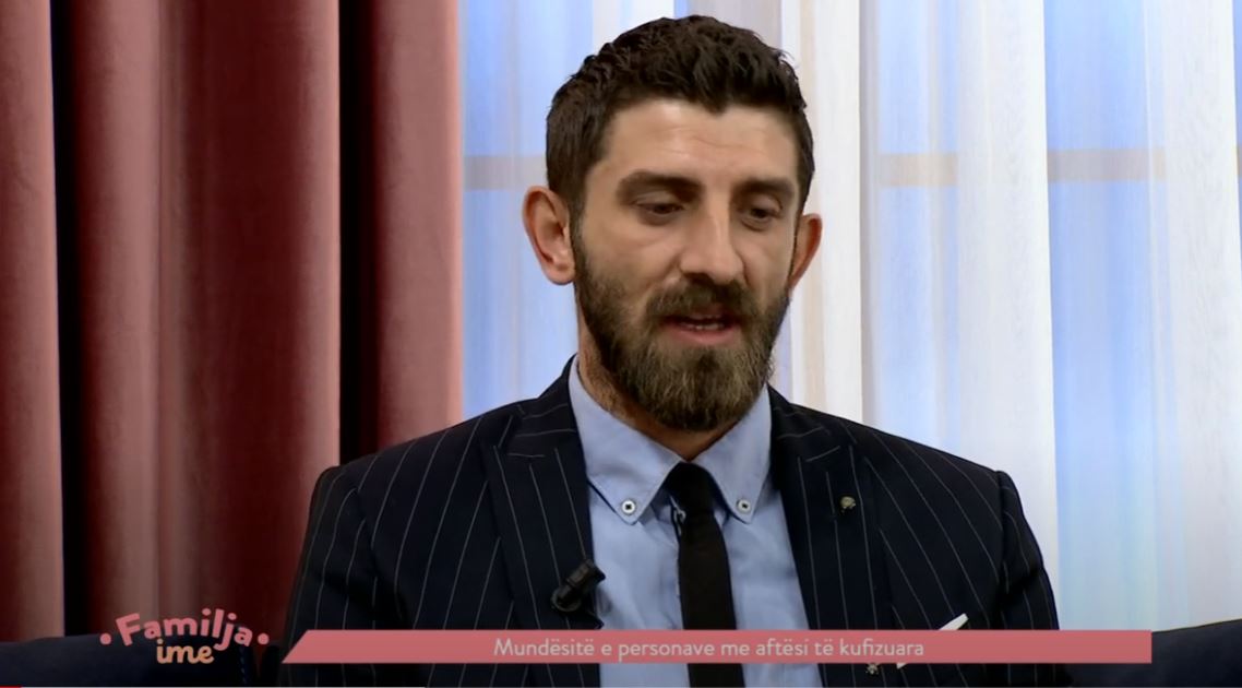 Fazliu flet për politikat e komunës së Prishtinës ndaj personave me aftësi të kufizura (VIDEO)