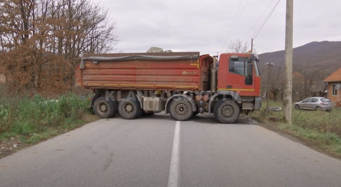 Shqiptarët e Shkupit të shqetësuar për situatën në veri e Kosovës (VIDEO)