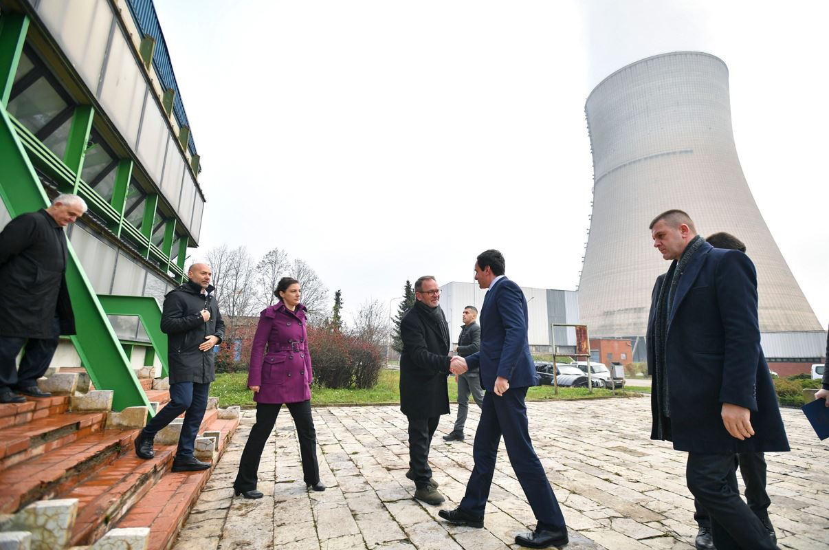 Kurti dhe Rizvanolli vizitojnë KEK-un, zotohen për më shumë punë më 2023