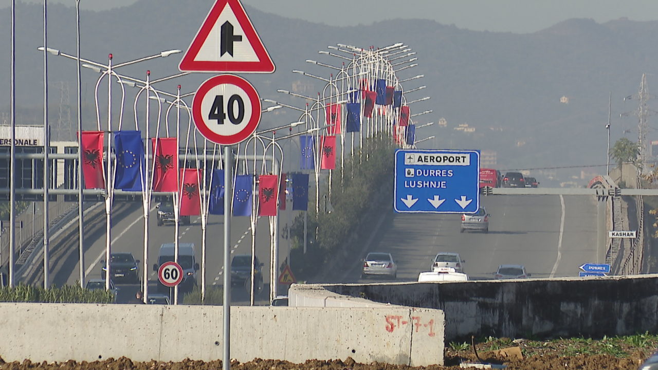 Samiti në Tiranë, shumë rrugë të bllokuara - 2 mijë policë në terren