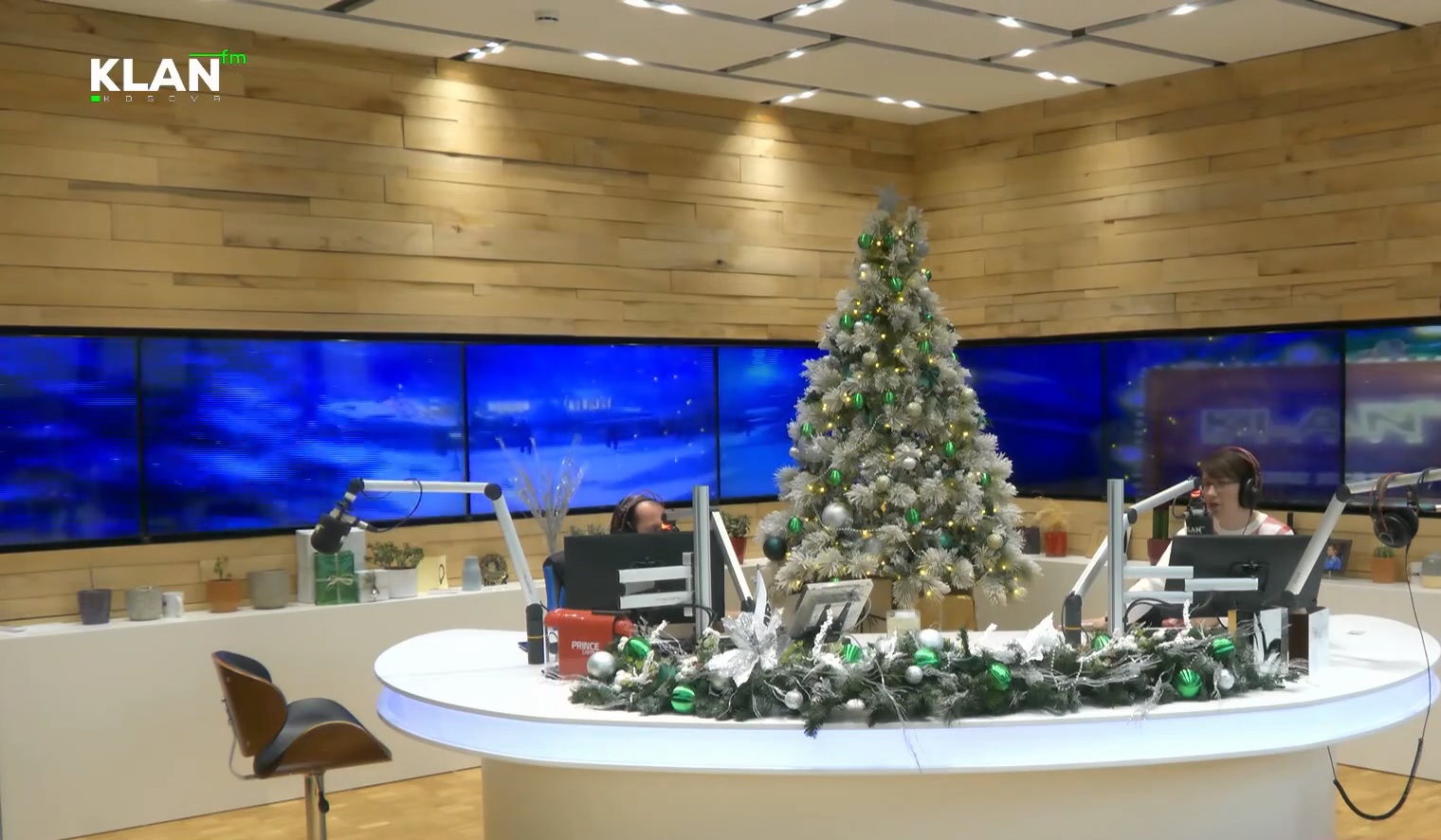 Efekti i “Radioaktivit” në KlanKosova FM: Për 10 minuta iu gjet një vend pune (VIDEO)