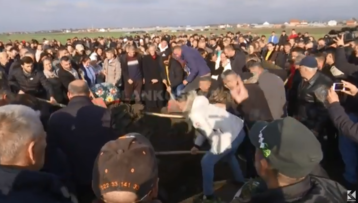 Varroset Hamide Magashi, shtatzëna që e vrau ish-burri para QKUK-së (VIDEO)