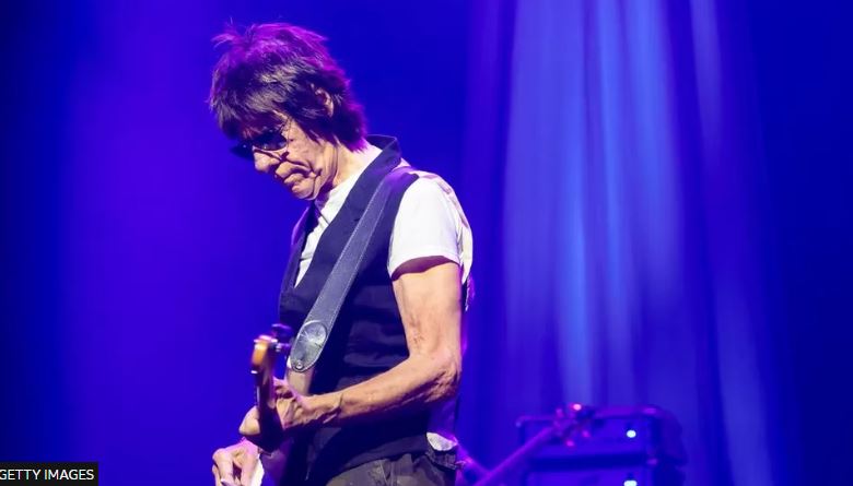 Jeff Beck, legjenda britanike e kitarës, vdes në moshën 78-vjeçare