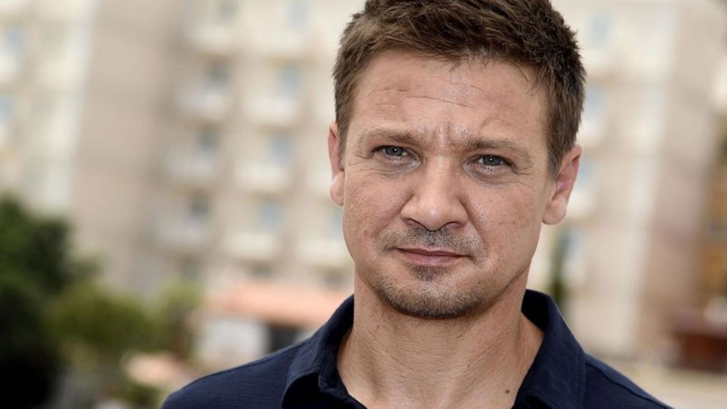 Jeremy Renner pësoi aksident derisa po përpiqej të shpëtonte nipin