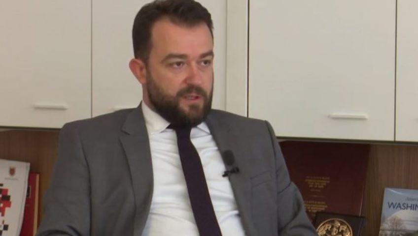 Shqipëri, arrestohen sekretari i përgjithshëm i Ministrisë së Financave dhe dy zyrtarë