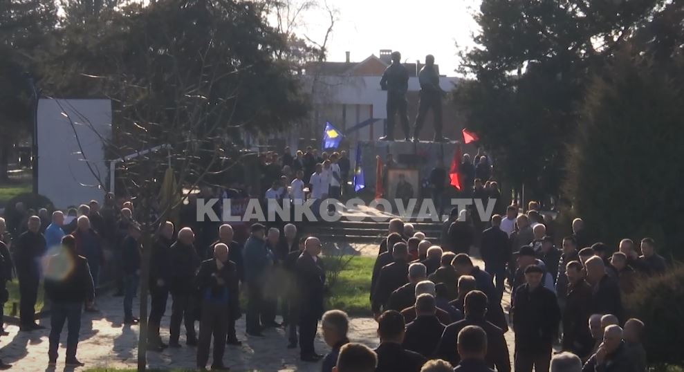 Cena, rahovecasi më ikonik (VIDEO)