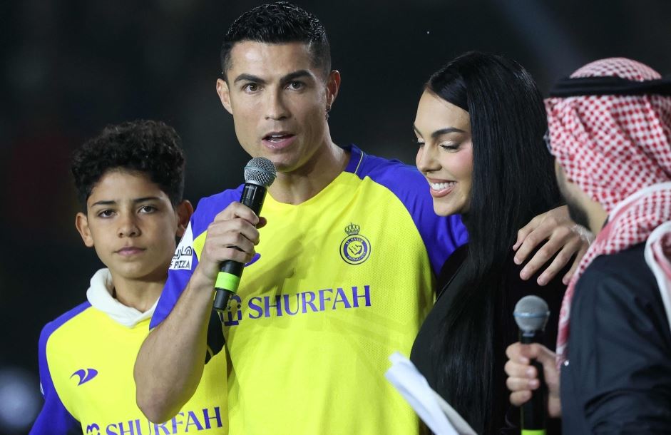 Ronaldo dhe Georgina mund të jetojnë së bashku në Arabi, autoritetet do të ‘mbyllin’ sytë
