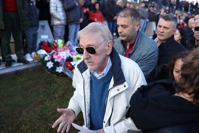 Propozohet që njëra nga rrugët e Tiranës ta bartë emrin e William Walkerit