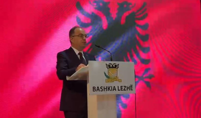 Begaj i reagon ministrit britanik për emigrantët: Dështimet mos i fshihni pas shqiptarëve!