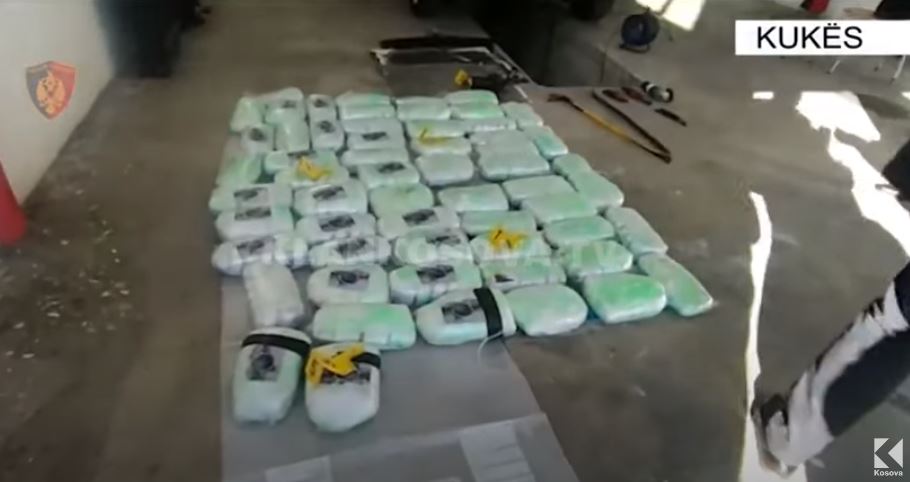 Morinë: Kapet rumuni me 70 kilogramë kanabis (VIDEO)