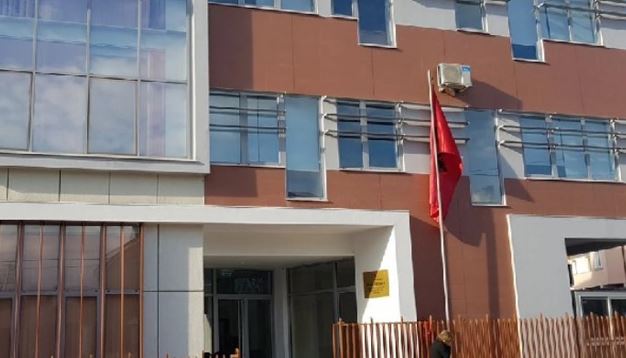 Përplasi për vdekje 20-vjeçarin, lihet në burg Konsulli i Nderit i Bullgarisë në Shqipëri