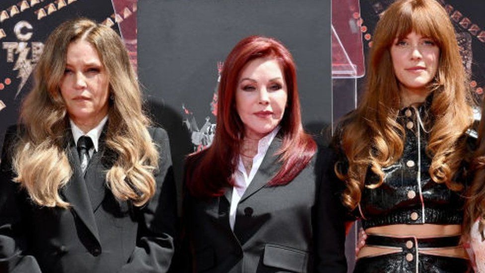 Priscilla Presley kundërshton vlefshmërinë e testamentit të Lisa Marie