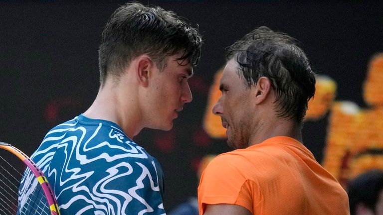 Nadali fiton në rundin e parë të Australian Openit