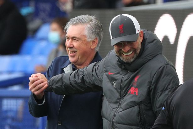 Ancelotti zbulon se çfarë dhurate mori nga Kloppi në finalen e vitit të kaluar