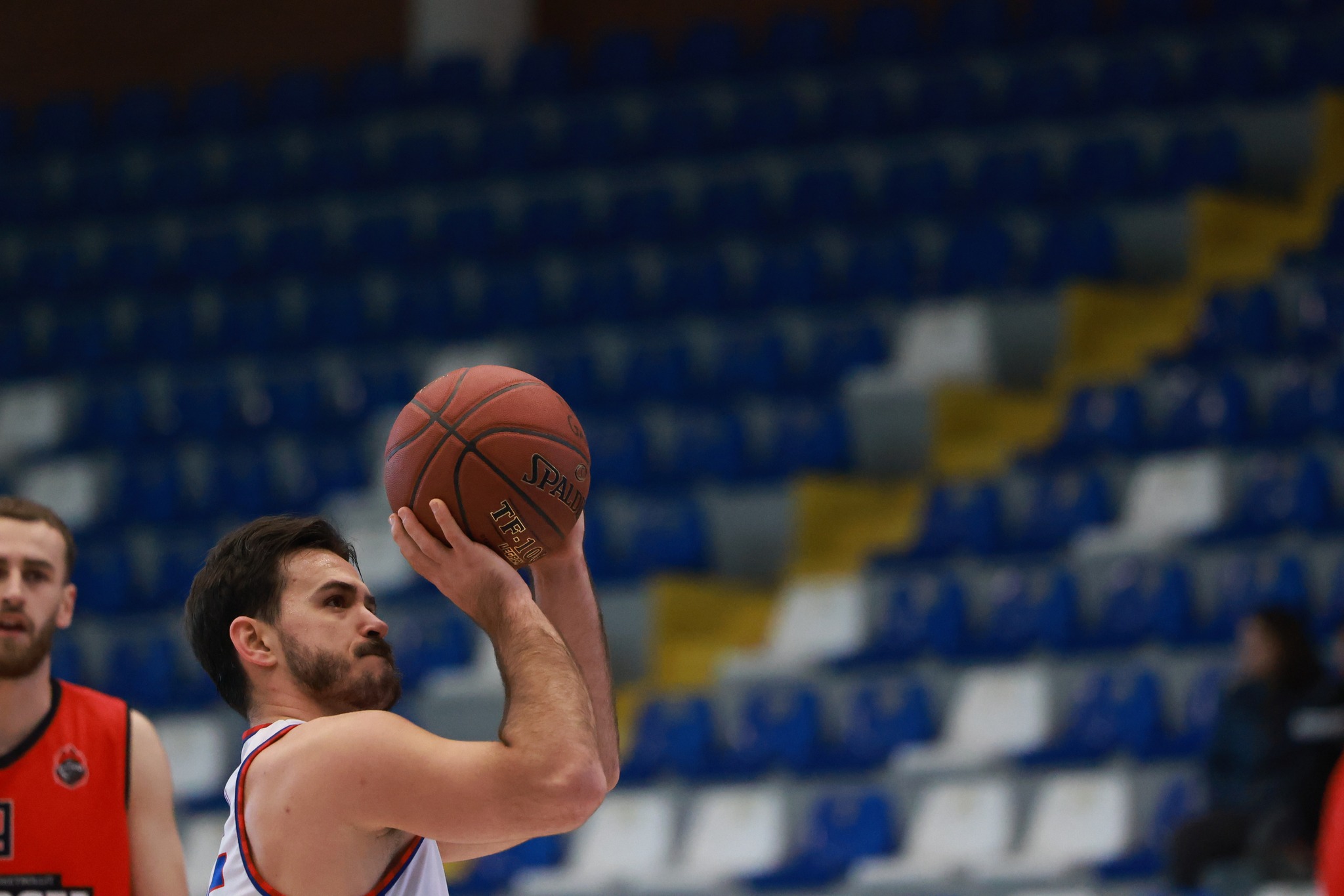 Bora në finale