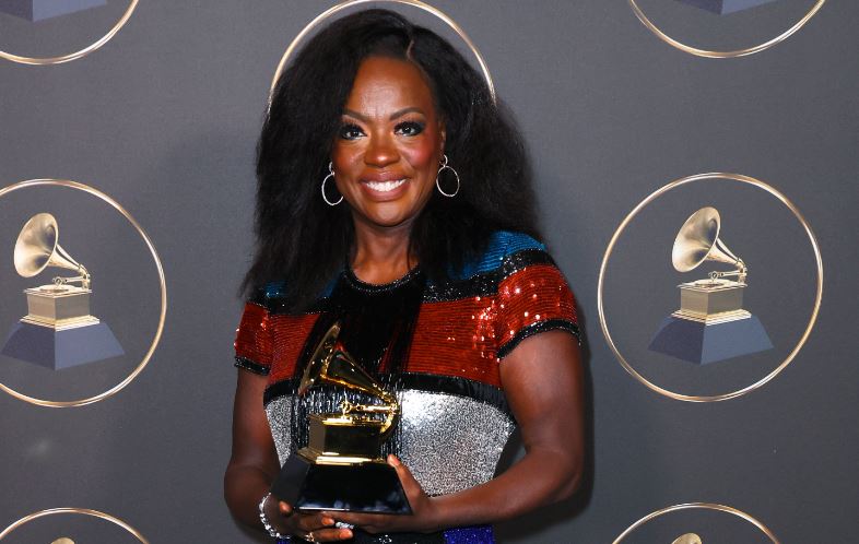 Çmimet Grammy 2023: Viola Davis bëhet EGOT