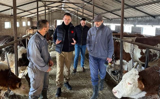 Peci edhe të dielën në terren (FOTO)