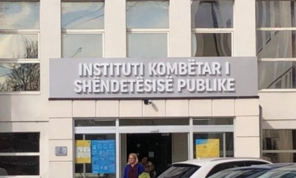 72 raste aktive me COVID-19 në Kosovë