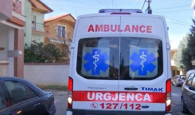 U përplas nga makina në bulevardin "Zhan D’Ark" në Tiranë, ndërron jetë kalimtarja