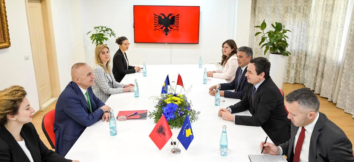 Kurti u mirëprit nga Meta, i tregoi për zhvillimet në Ohër