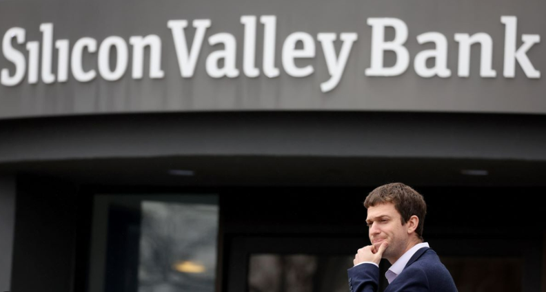 Aksionet bankare amerikane rimëkëmben pas kolapsimit të Silicon Valley Bank 