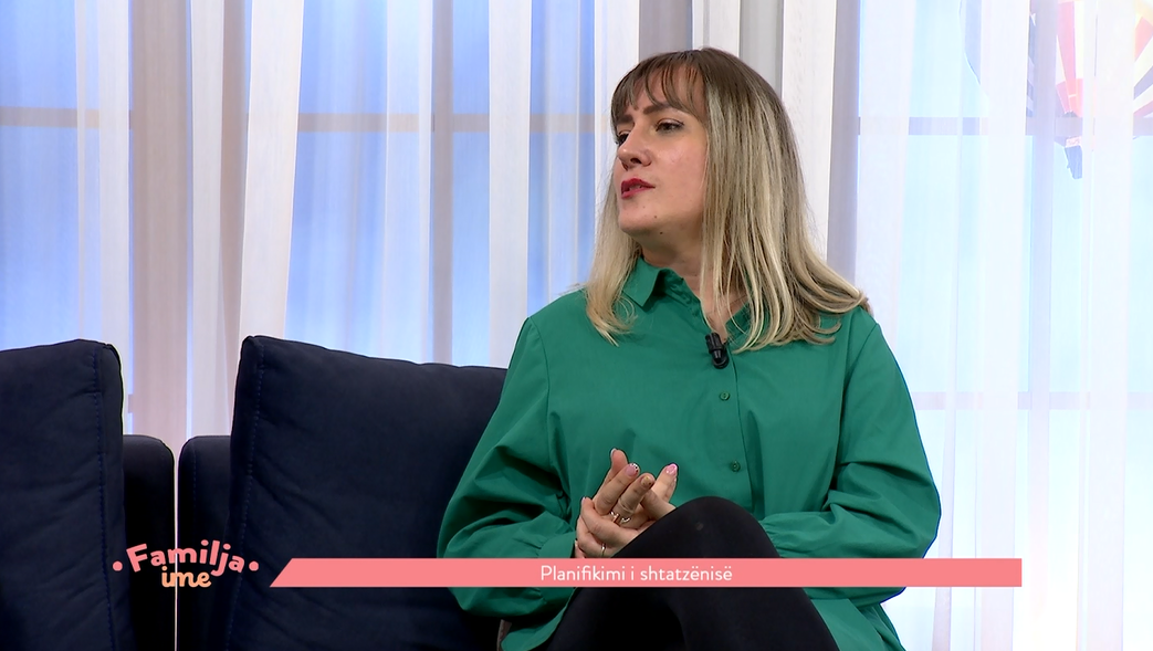 Psikologia: Grave në rrethin tonë u bëhet presion me pyetjen se kur do të bëhen nëna (VIDEO)