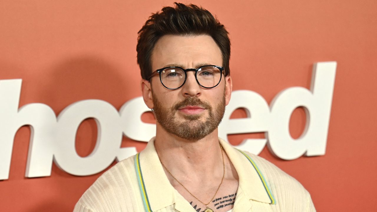 Chris Evans tregon pse nuk shkon mysafir në SNL