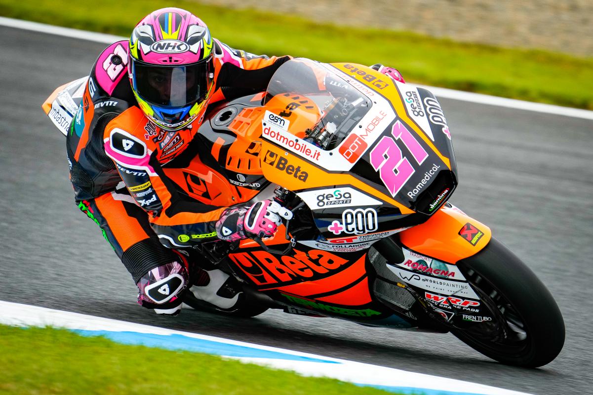 Lopez “magjik” në Moto 2