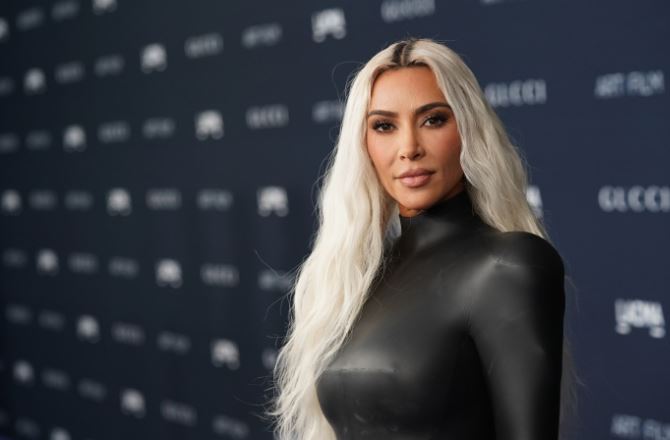Kim Kardashian i bashkohet sezonit të 12-të të "American Horror Story"
