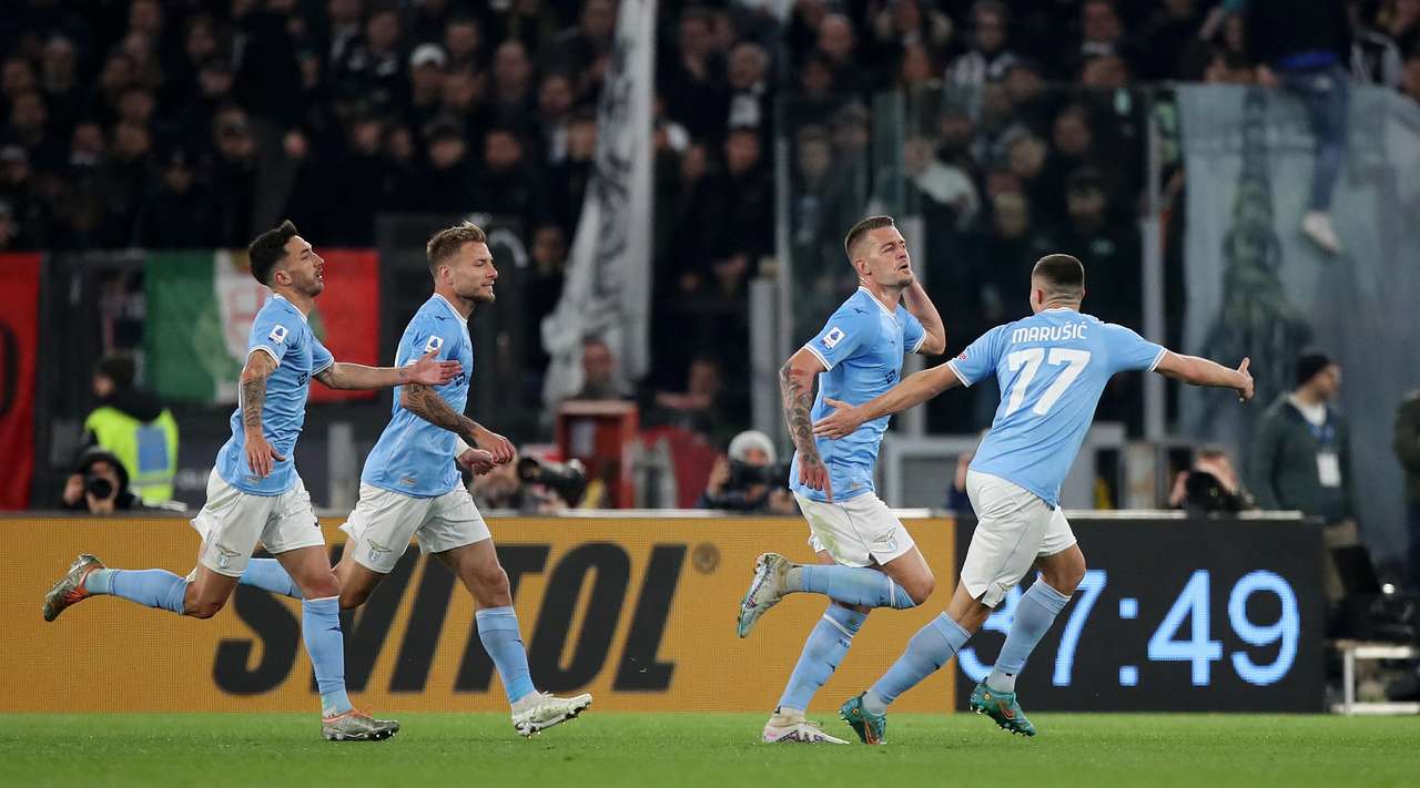 Lazio triumfon ndaj Juventusit dhe përforcon vendin e dytë