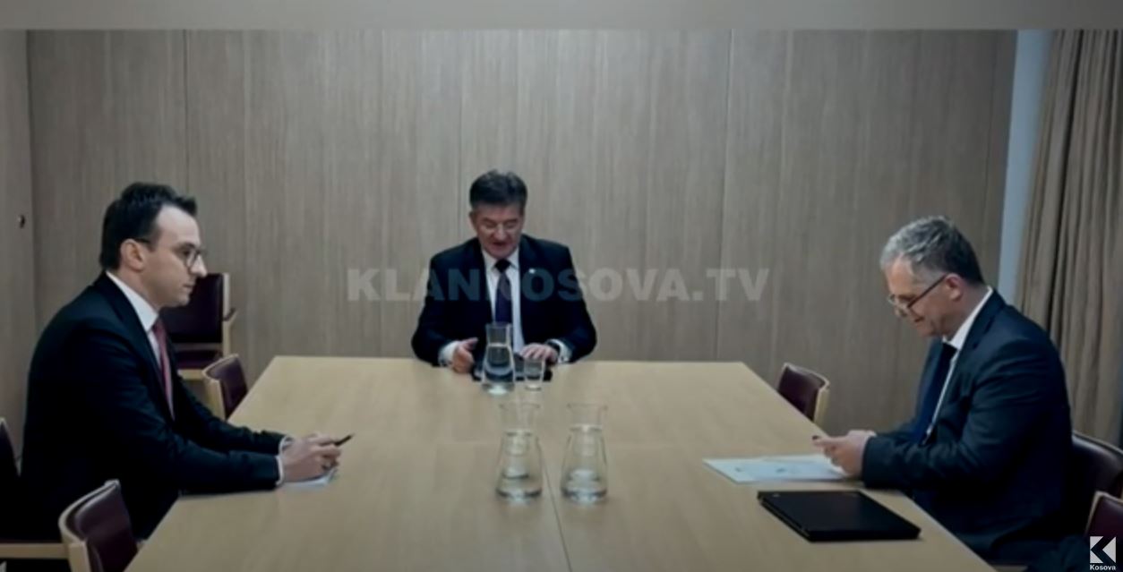 Dialogu, Bislimi e Petkoviq në Bruksel, Sarrazin e Eigner në Mitrovicë (VIDEO)