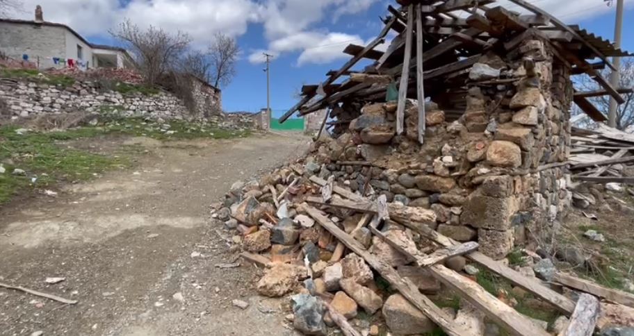 korçe, perdhunimi