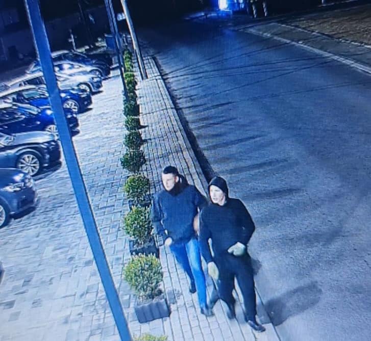 Policia kërkon ndihmën e qytetarëve për arrestimin e dy personave