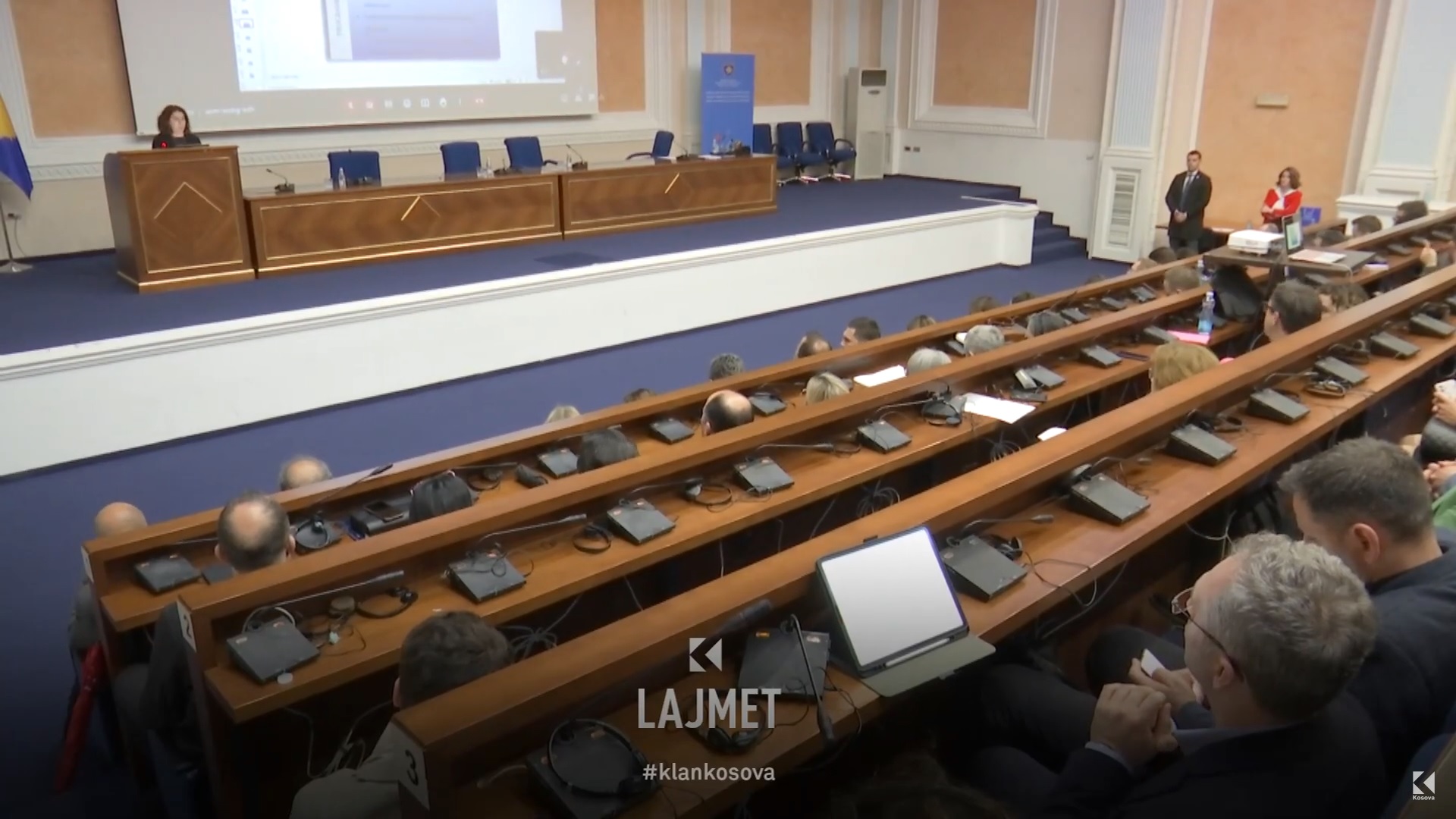 Ndreqet Programi Kombëtar për Shkencë (VIDEO)