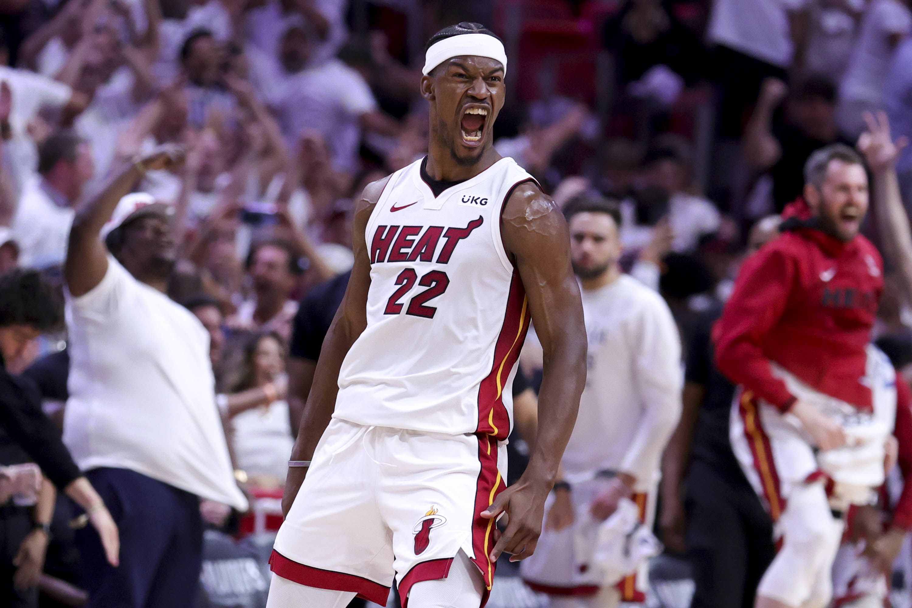 Rregullat e rrepta – NBA gjobit Butlerin me 25 mijë dollarë pasi injoroi gazetarët