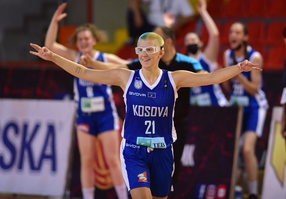 Nderohet basketbollistja që doli kampione në Amerikë (VIDEO)